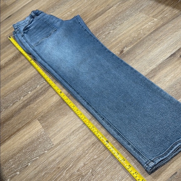 Cello High Rise Size 5 Women Jeans - Blue Straight Leg Jeans - Picture 9 of 10